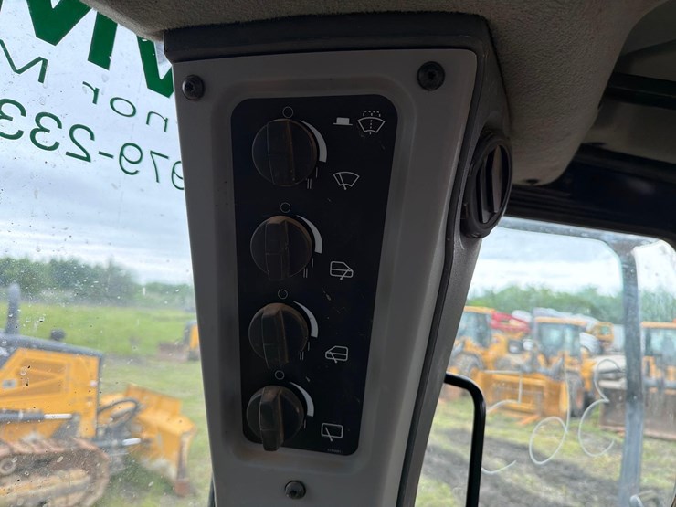 2021-caterpillar-d5-lgp-image-25