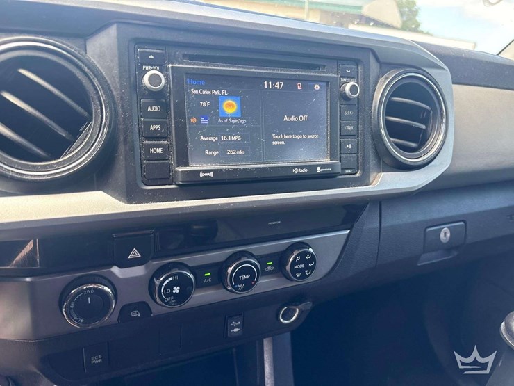2017-toyota-tacoma-image-17
