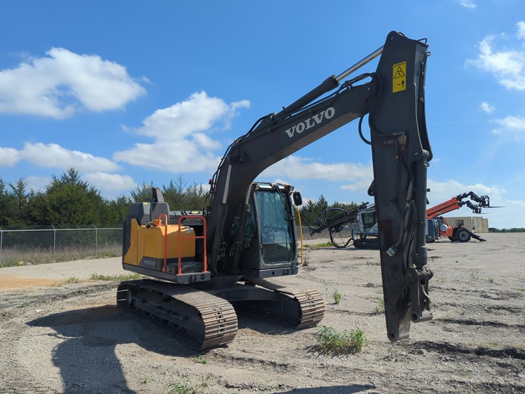 2020-volvo-ec140el-image-3