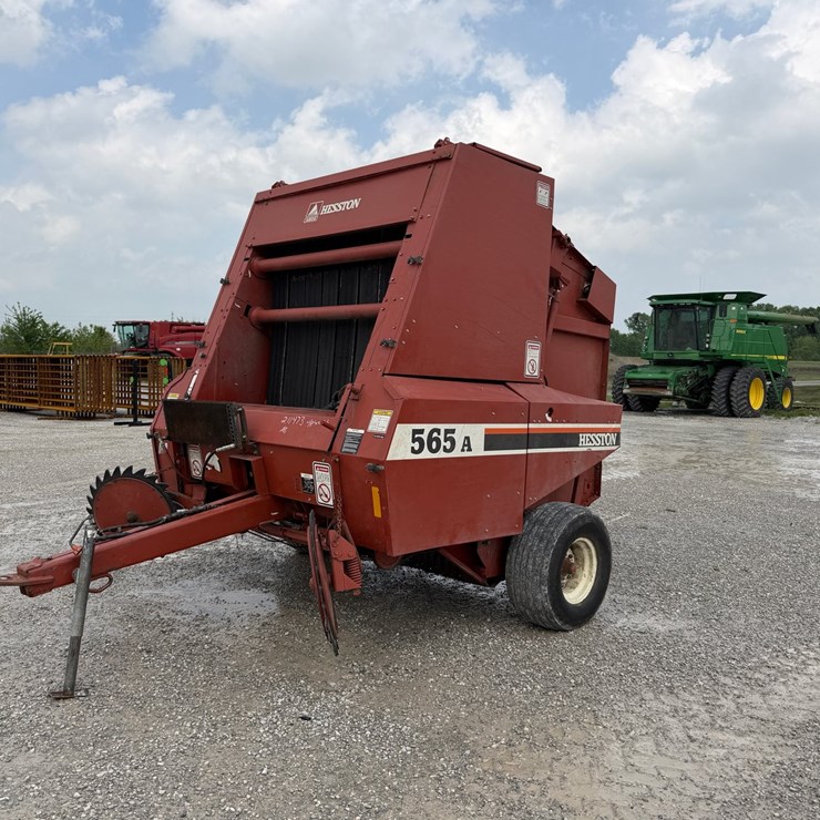 HESSTON 565A