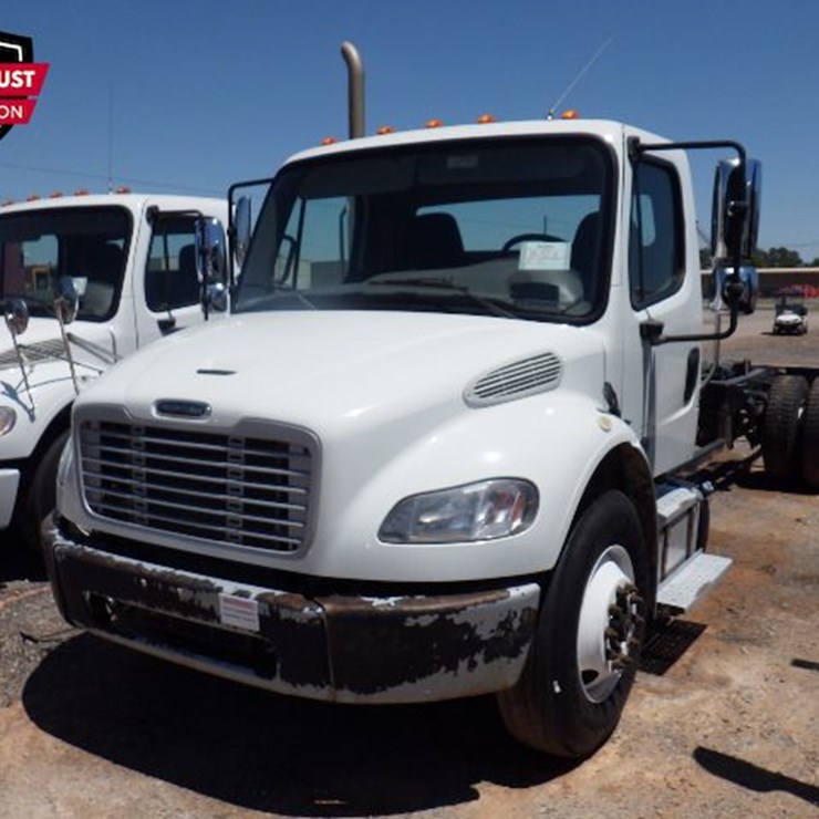 2019 FREIGHTLINER M2 106