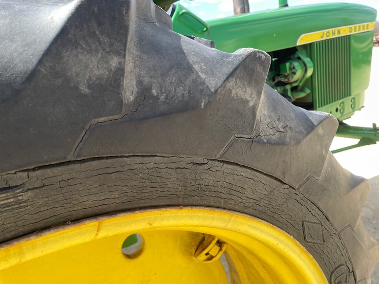 john-deere-2510-image-98
