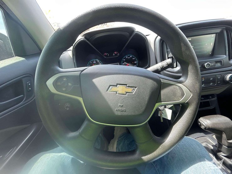 2017-chevrolet-colorado-image-13