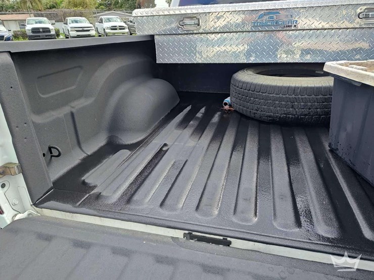 2017-dodge-ram-1500-image-33