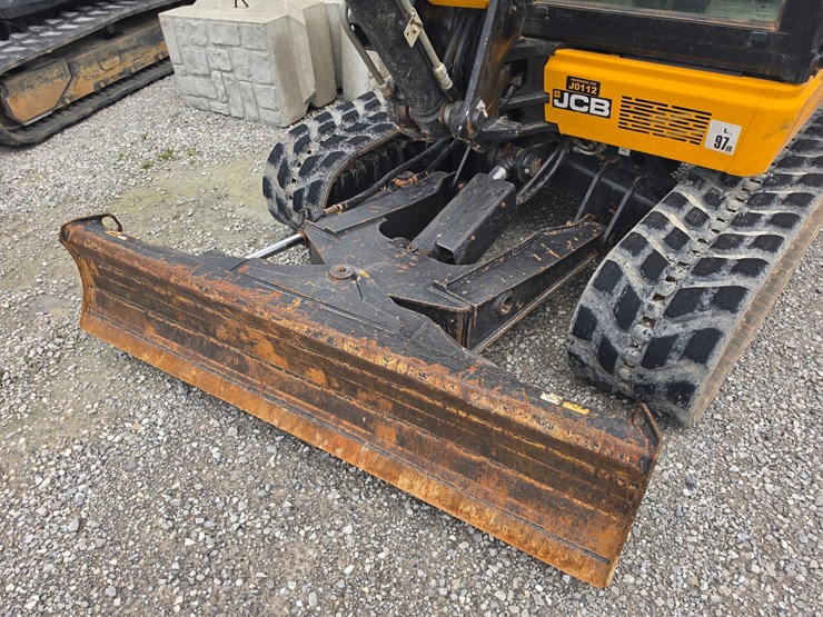 2022-jcb-50z-1-image-5