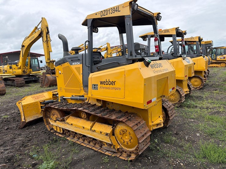 2022-deere-450-lt-image-6