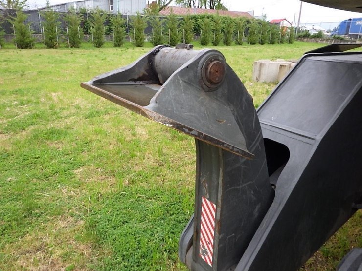 sennebogen-738e-tree-handler-image-12