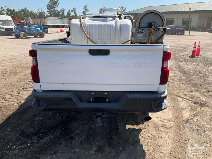 2020-chevrolet-silverado-2500-image-28