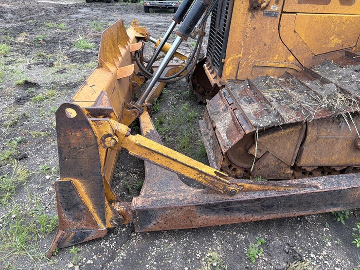 caterpillar-d6t-lgp-image-13