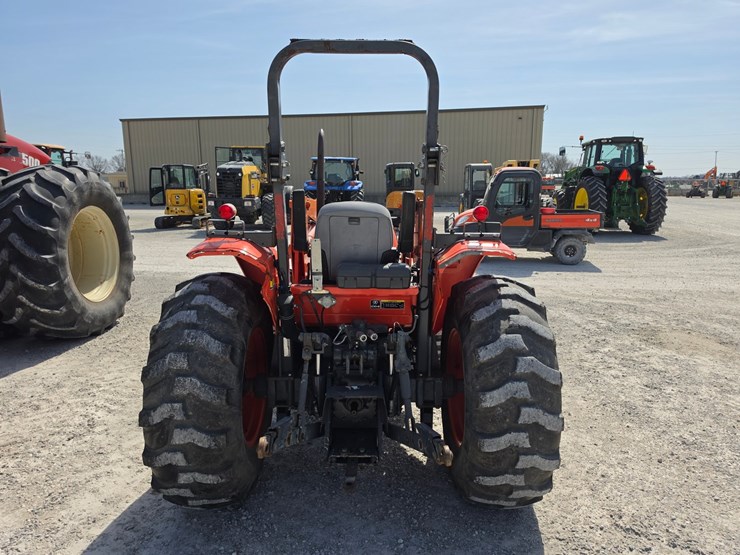 kubota-m7060-image-10