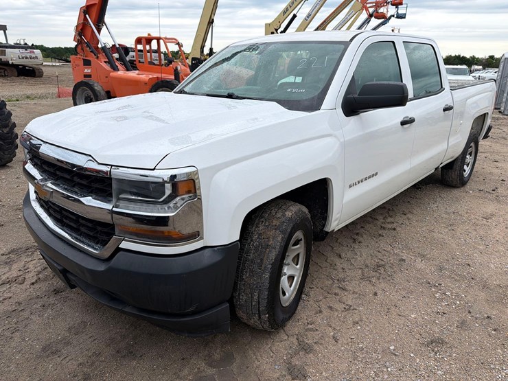 2017-chevrolet-1500-image-2