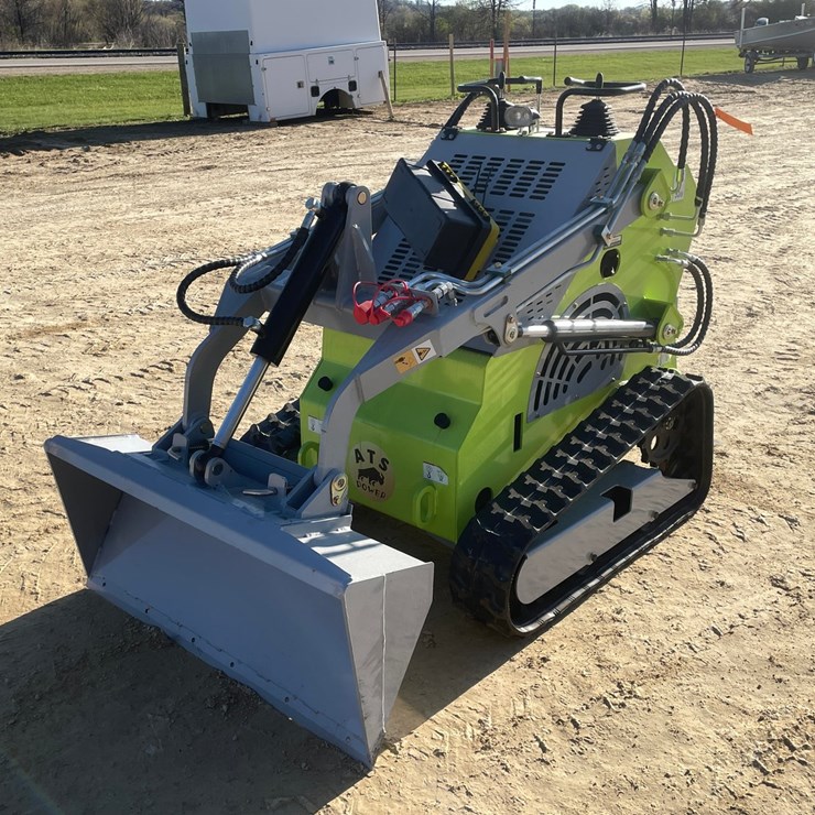 #1091 • New ATSPOWER Mini Skid Loder