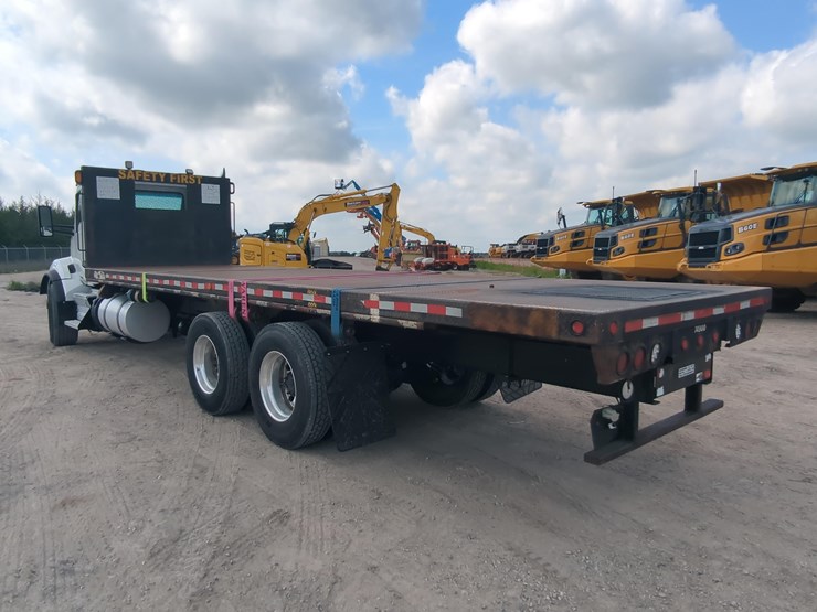 2016-kenworth-t880-image-5