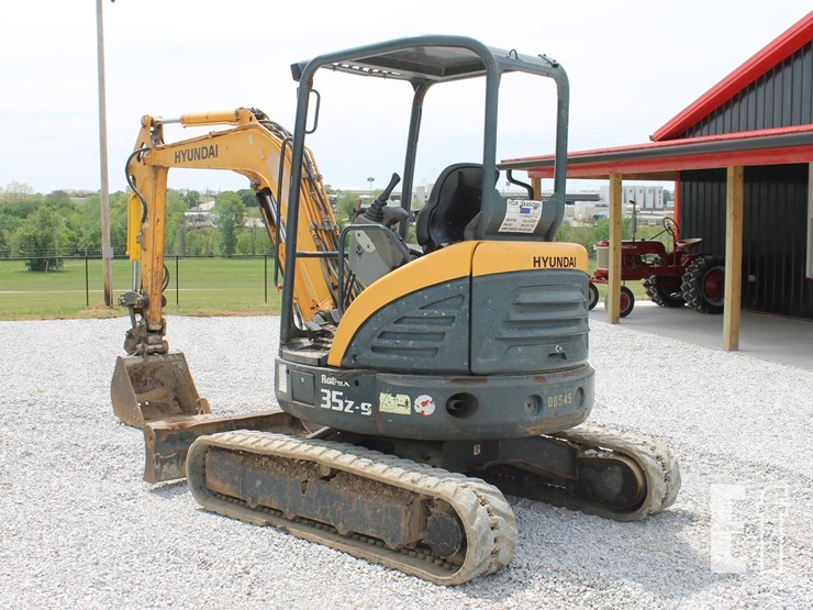 hyundai-robex-35z-9-image-3