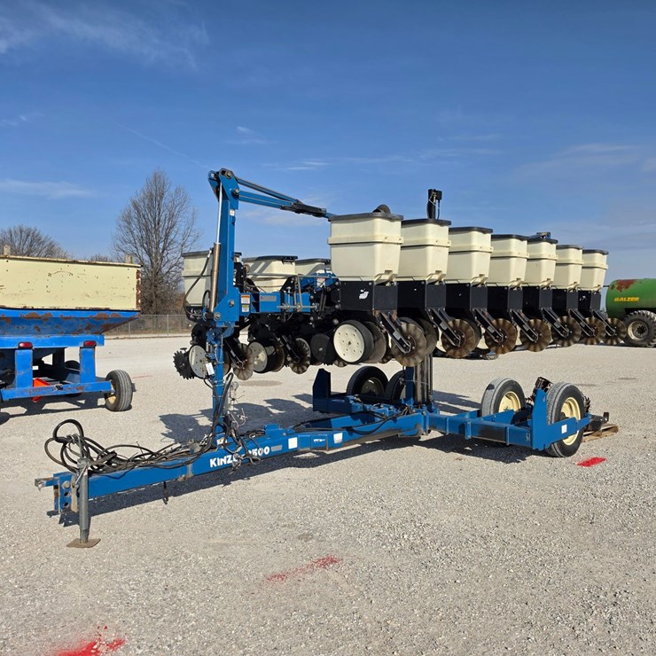 2001 KINZE 3500