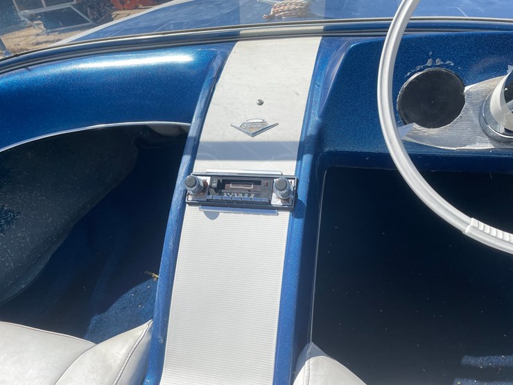 #2001-•-1965-glastron-14'-fiberglass-boat-(sells-with-bill-of-sale-only)-image-30