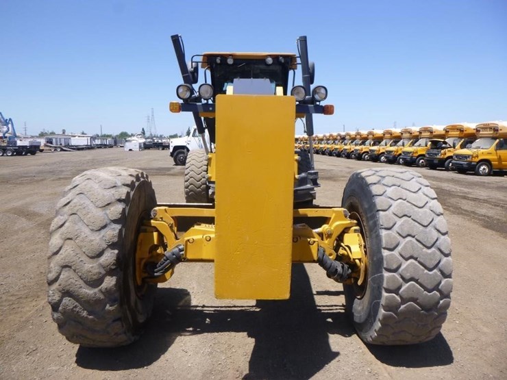 2013-deere-872gp-image-27
