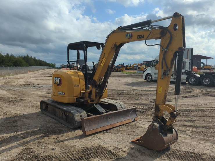 2021-caterpillar-305e2-image-3
