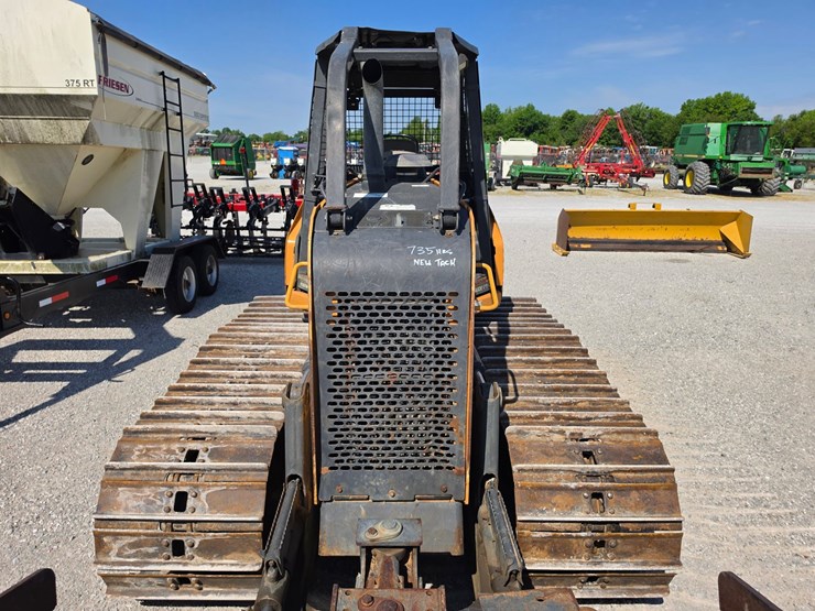 2014-case-850m-image-4