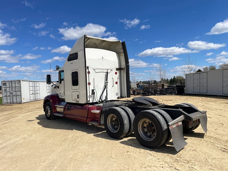 2013-kenworth-t660-image-7