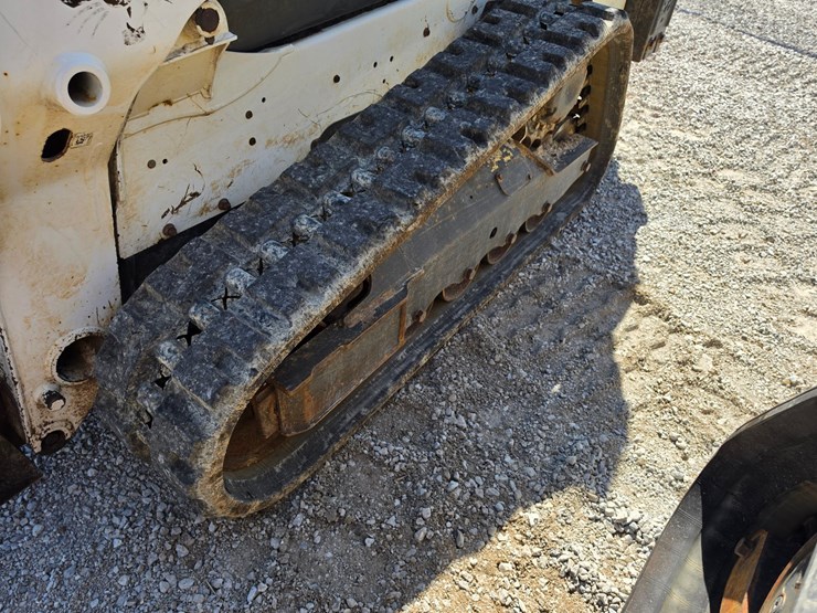 2016-bobcat-t595-image-21