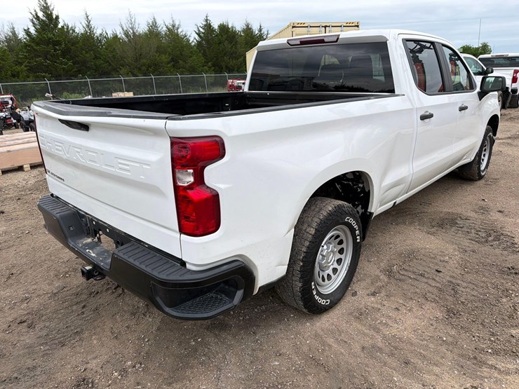 2020-chevrolet-1500-image-4