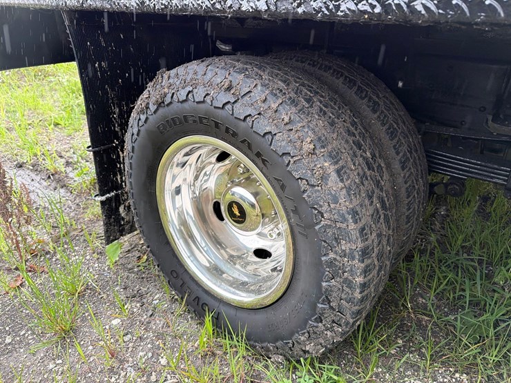 2018-chevrolet-3500-image-11