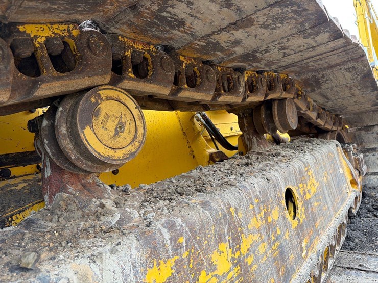 2020-komatsu-d61px-24-image-16