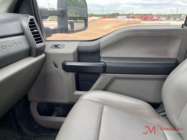 2018-ford-f350-sd-image-17