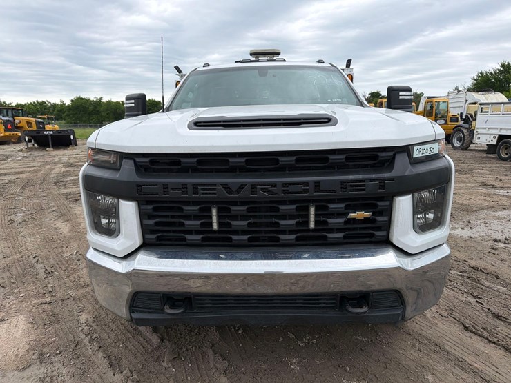 2021-chevrolet-3500hd-image-6