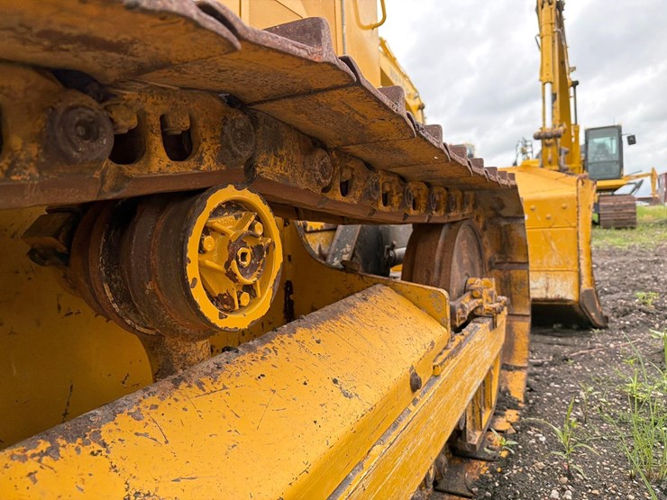 2022-deere-450-lt-image-17
