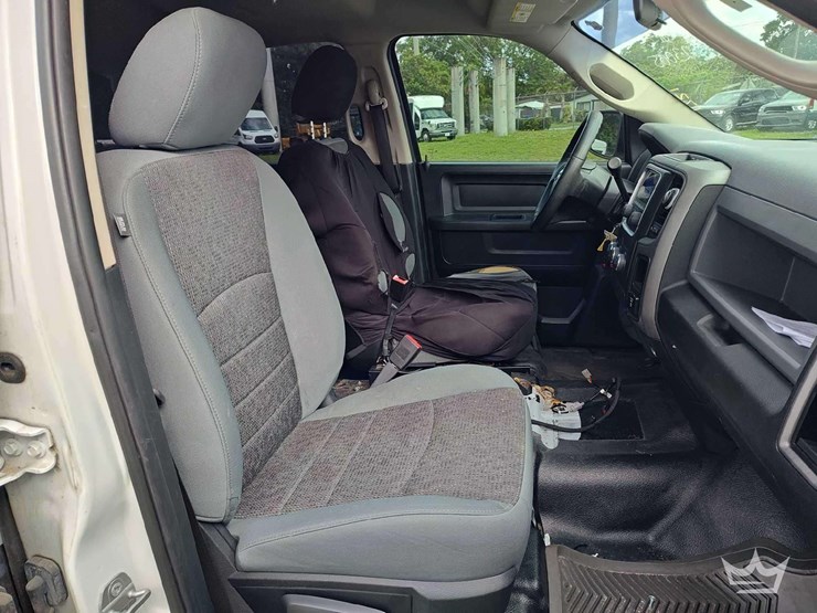 2017-dodge-ram-1500-image-24