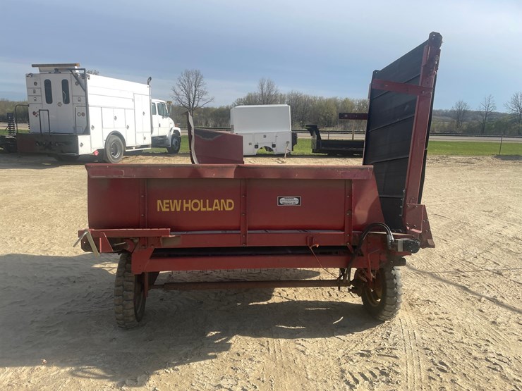 new-holland-166-image-6