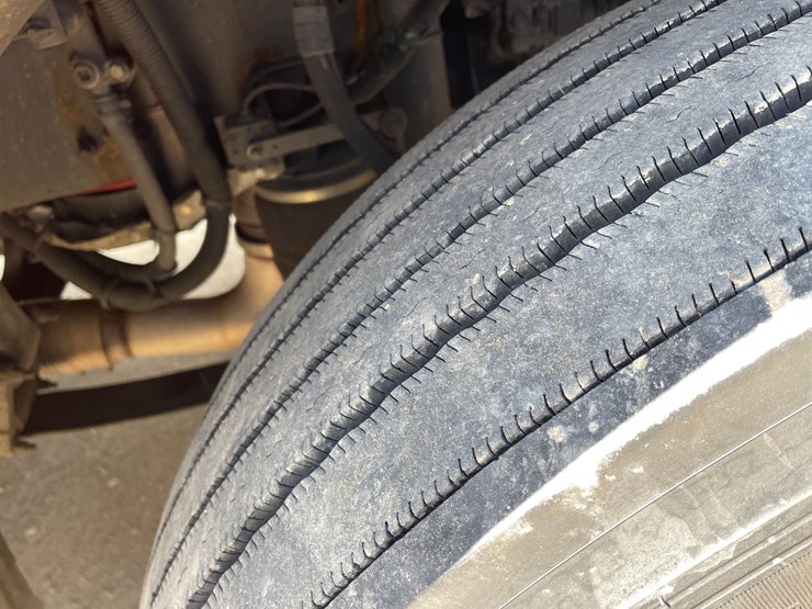 2013-kenworth-t660-image-141