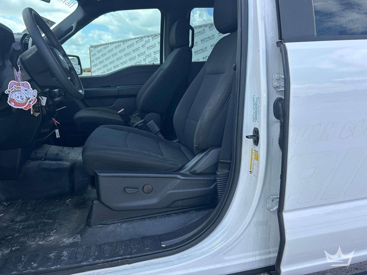 2022-ford-f150-image-14
