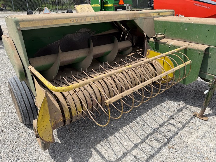 john-deere-346-image-3