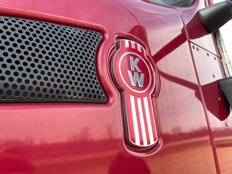 2008-kenworth-t660-image-9