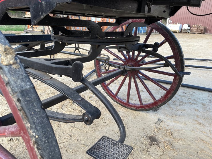 #407-•-pull-behind-wagonette-image-16
