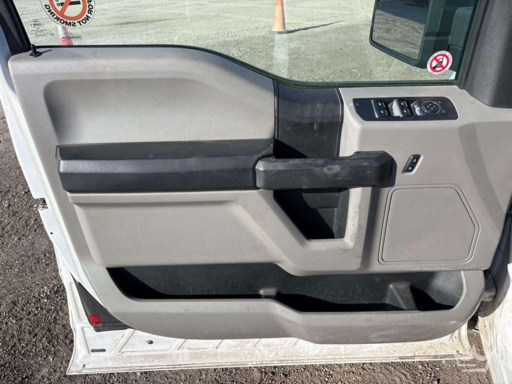 2015-ford-f150-image-11