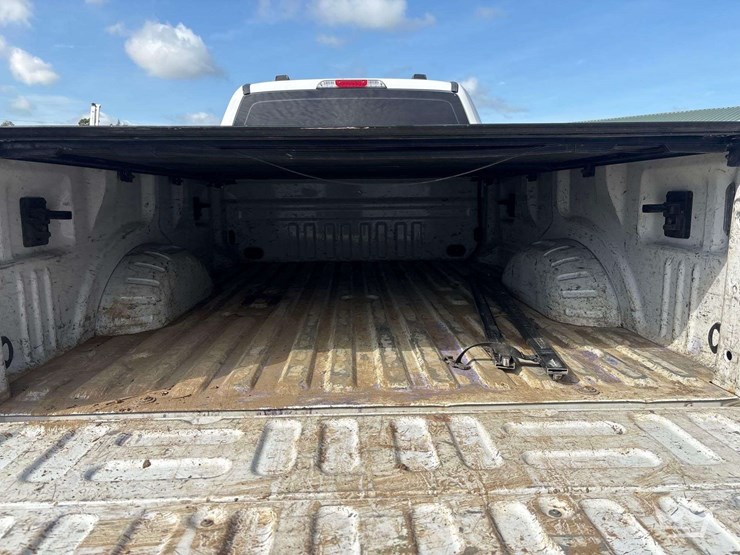 2022-ford-f250-image-12