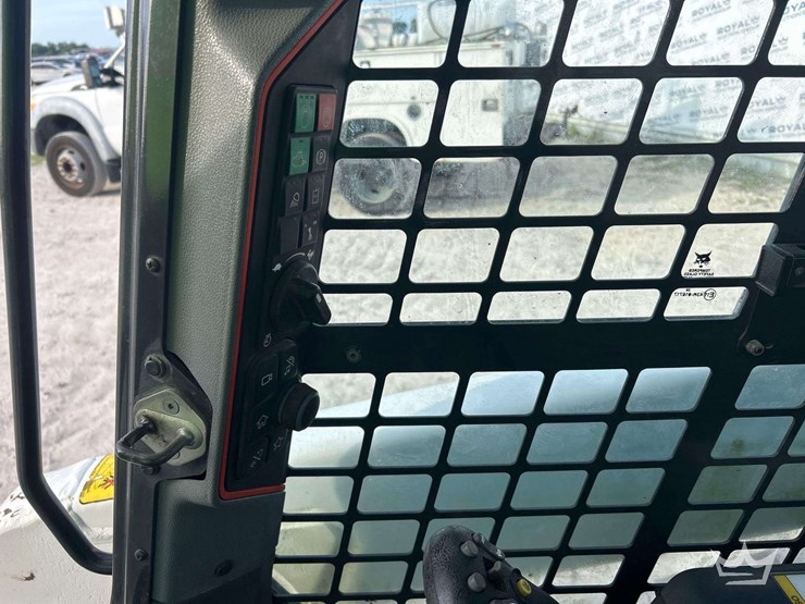 2021-bobcat-t66-image-14