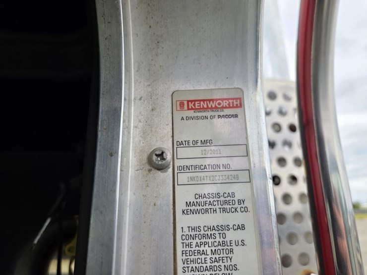2012-kenworth-t800-image-67