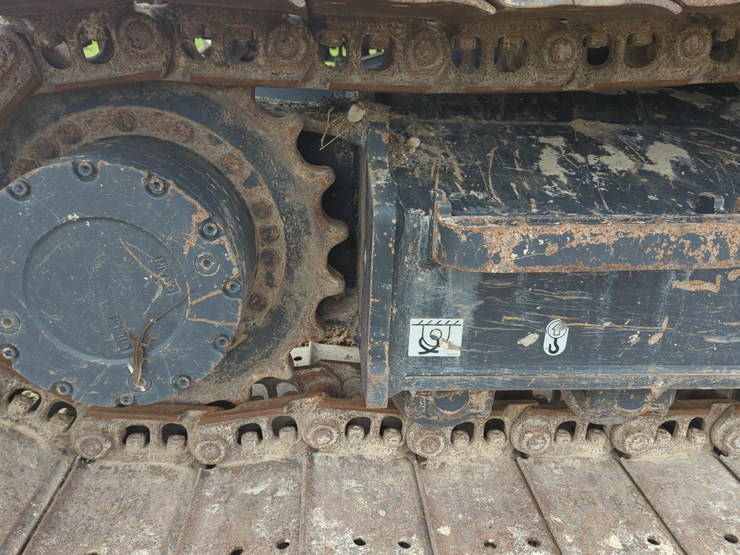 2023-kobelco-sk140sr-lc-7-image-10