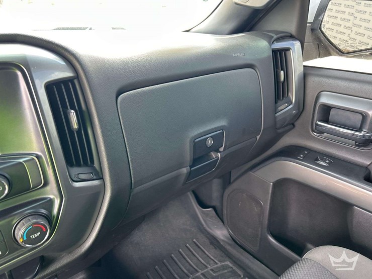 2018-chevrolet-silverado-1500-image-22