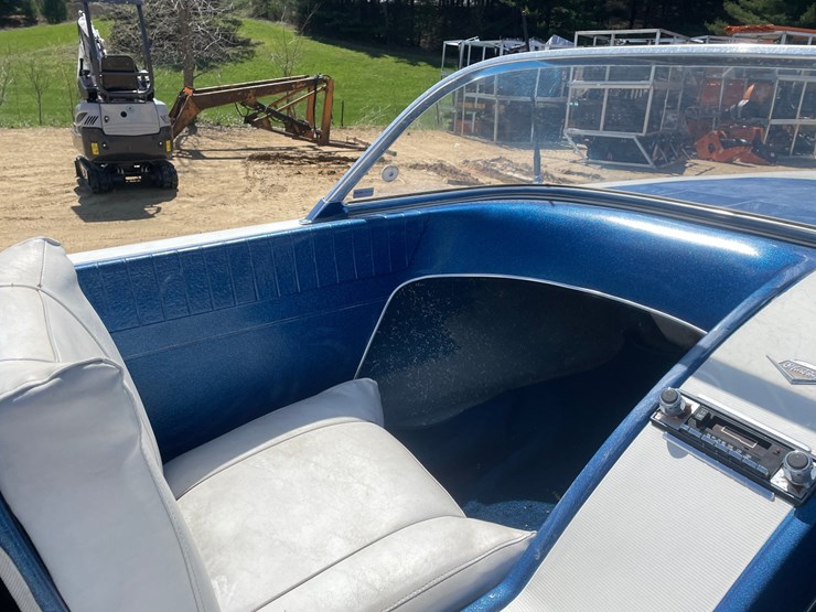 #2001-•-1965-glastron-14'-fiberglass-boat-(sells-with-bill-of-sale-only)-image-31