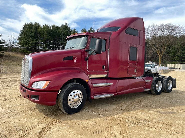 2008-kenworth-t660-image-1