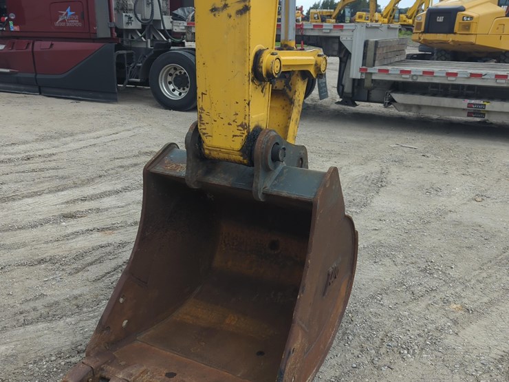 2023-kobelco-sk140sr-lc-7-image-7