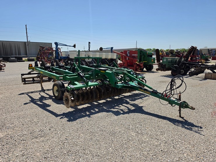 2011-great-plains-tc5111-image-15