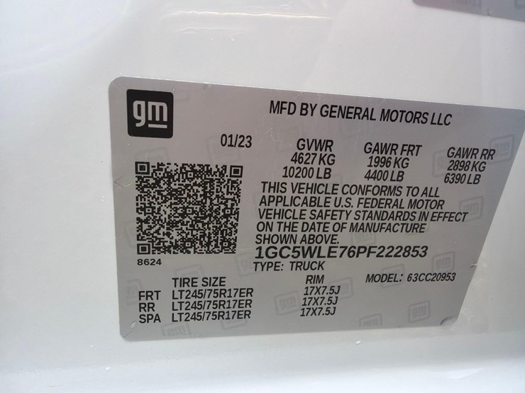 2023-chevrolet-2500-image-17