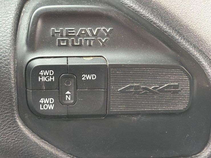 2022-dodge-3500-image-31